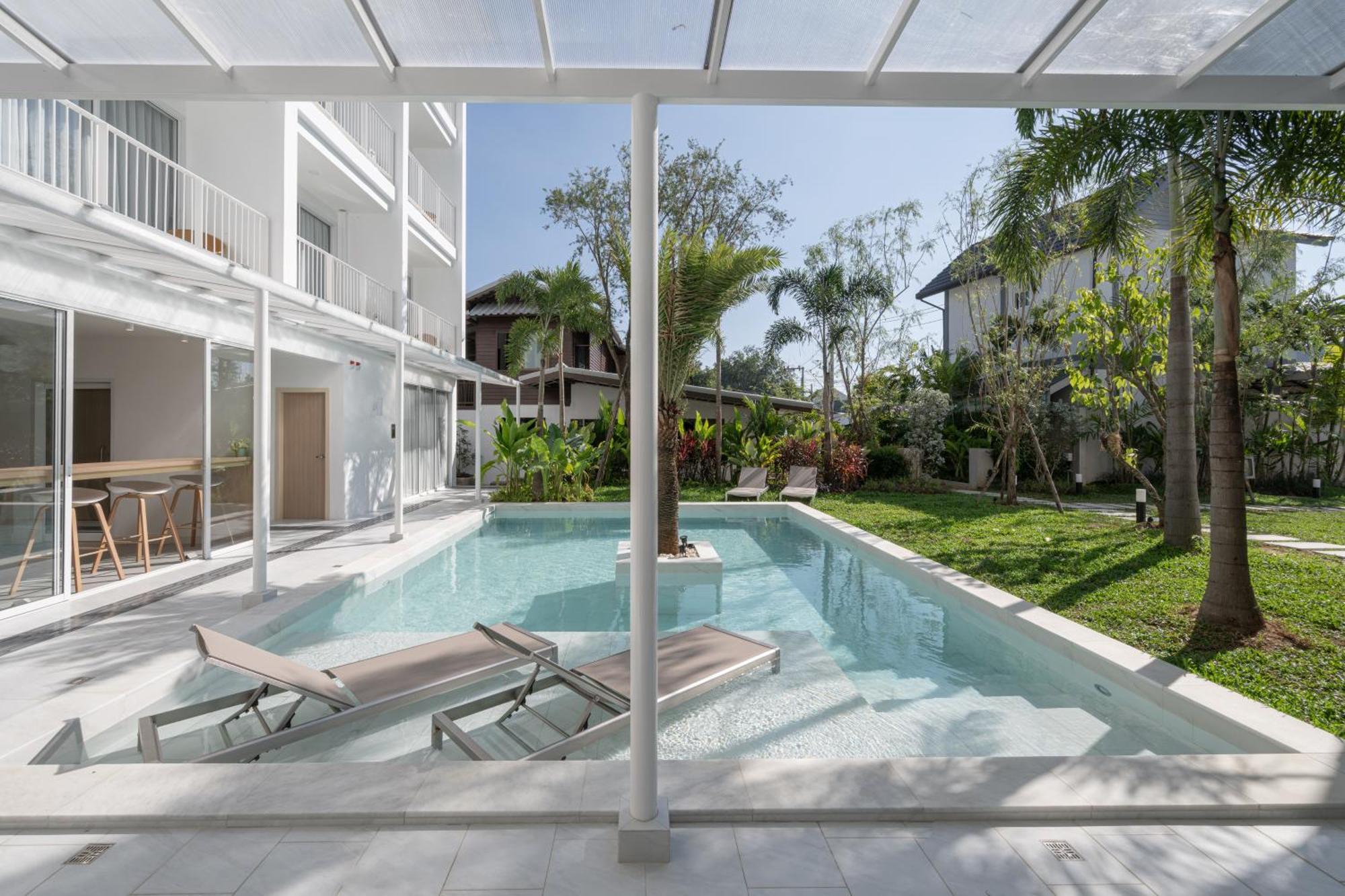 Lis Hotel Chiangmai Chiang Mai Exterior photo